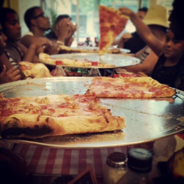 7/15/2013にJaime M.がPost Alley Pizzaで撮った写真