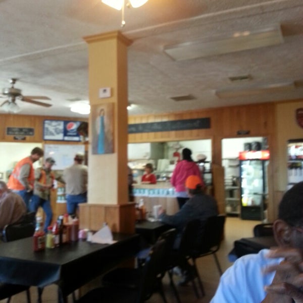Gates Restaurant Diner in Aliceville