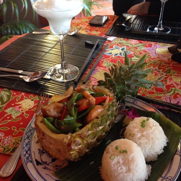 Photo prise au Champey Restaurant par Dorota K. le1/21/2014