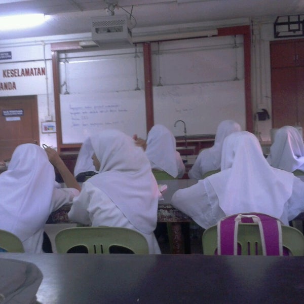 Photos at SMK SANZAC - 12 tips