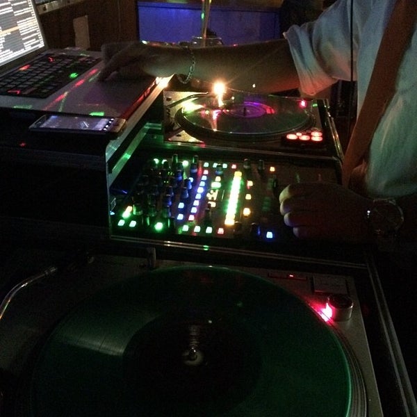 Foto scattata a Ultra Sheer Nightclub da DJ B. il 1/25/2014