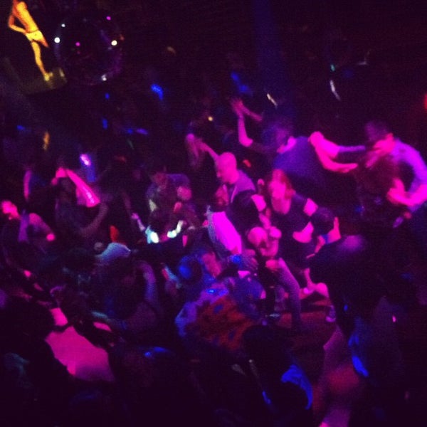 1/27/2013にAlex G.がNeighbours Nightclubで撮った写真