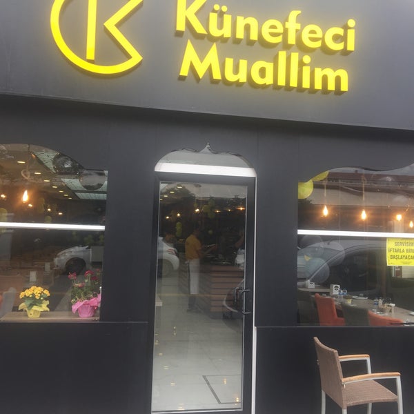 รูปภาพถ่ายที่ Künefeci Muallim โดย Furkan K. เมื่อ 5/19/2019