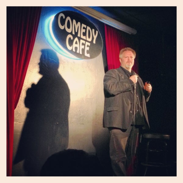 Foto tirada no(a) Comedy Cafe por Timothy H. em 3/28/2013