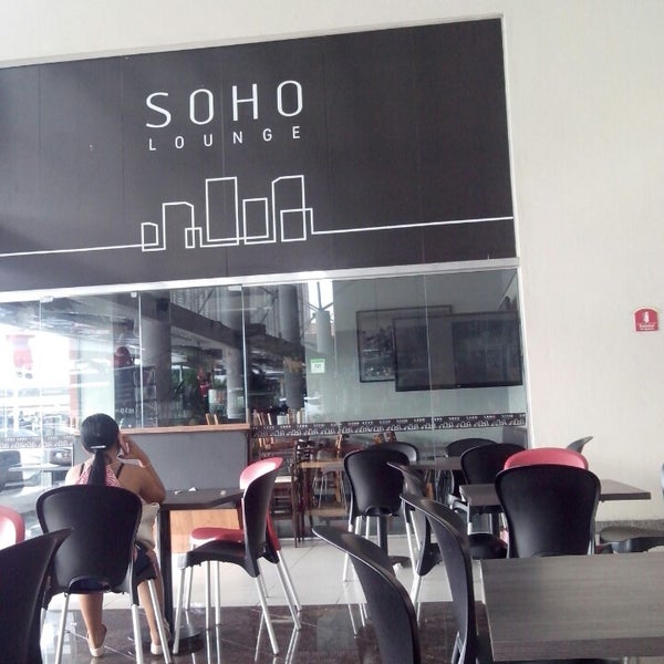รูปภาพถ่ายที่ SOHO Lounge Manaus โดย Eduardo M. เมื่อ 12/31/2014