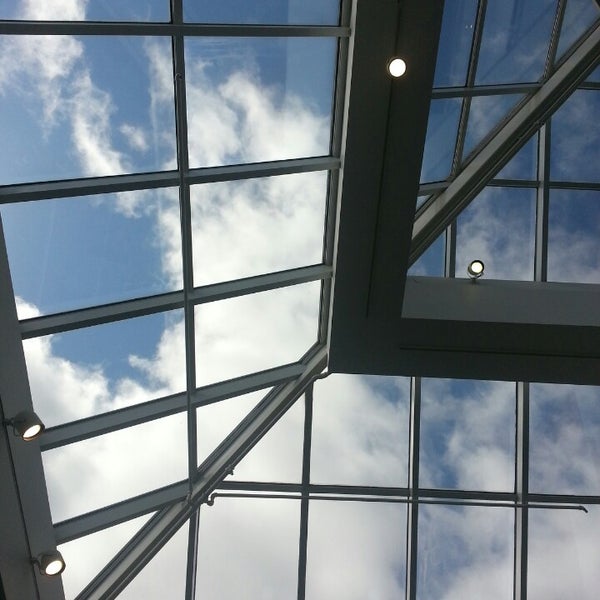 Lawson Heights Mall Centro comercial en Lawson Heights S.C.