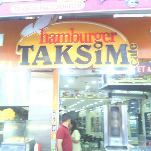 7/22/2015에 BURAKCAN R.님이 Taksim Hamburger에서 찍은 사진