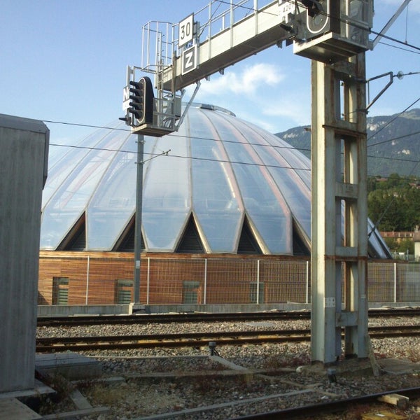 Gare SNCF de Bellegarde BellegardesurValserineの鉄道駅