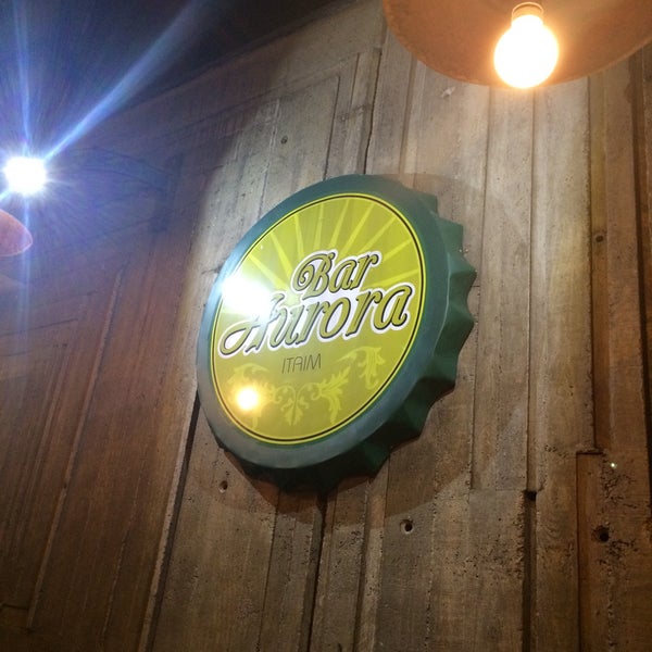 3/27/2015 tarihinde João O.ziyaretçi tarafından Bar Aurora'de çekilen fotoğraf