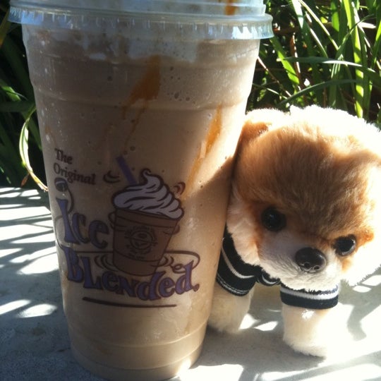 รูปภาพถ่ายที่ The Coffee Bean &amp; Tea Leaf โดย Suzanne เมื่อ 9/28/2012