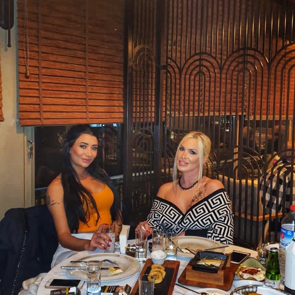 Das Foto wurde bei Sardina Balık Restaurant von 𝓨.𝓐 am 3/25/2021 aufgenommen