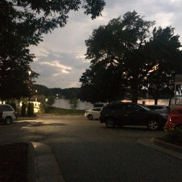 Splash Martini Bar Lounge in Oconomowoc