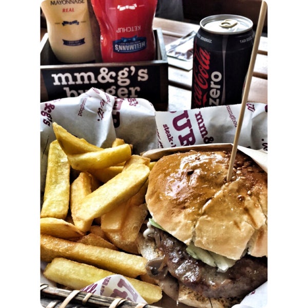 Foto tomada en Mm&amp;G&#39;s Burger  por Büşra A. el 4/24/2016