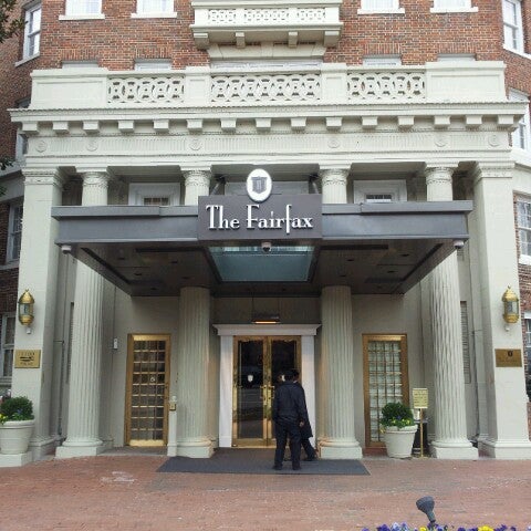 11/25/2012にAdam V.がThe Fairfax at Embassy Row, Washington, D.C.で撮った写真