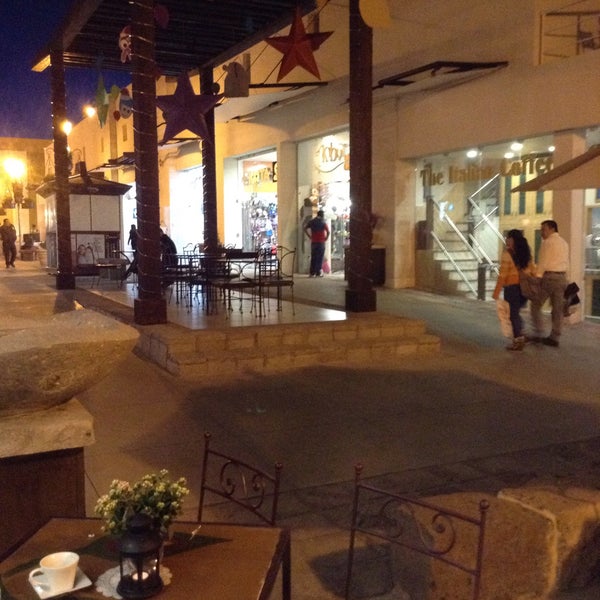 11/6/2015에 Jose F.님이 La Luciérnaga에서 찍은 사진