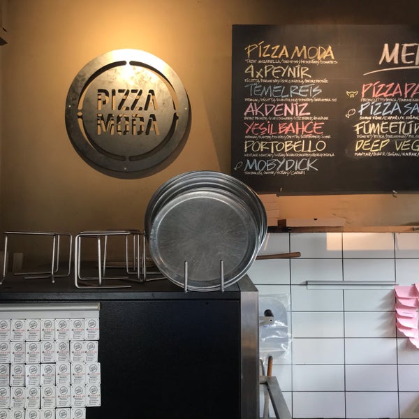 10/13/2019 tarihinde 爱情ziyaretçi tarafından Pizza Moda'de çekilen fotoğraf