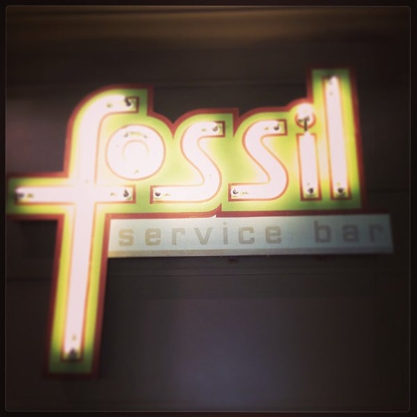 fossil lakeside mall