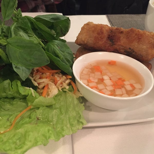 2/8/2018 tarihinde Sofía V.ziyaretçi tarafından Viet Nam Restaurante'de çekilen fotoğraf