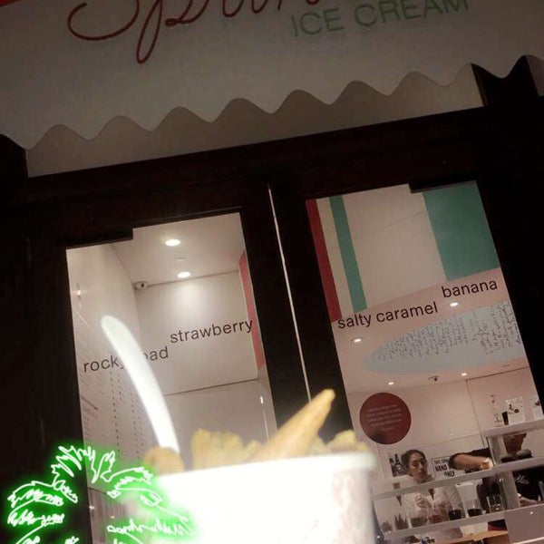 7/7/2017에 D님이 Sprinkles Ice Cream에서 찍은 사진