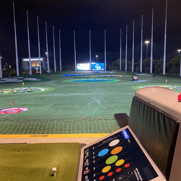 Photo taken at Topgolf by Fahad 🇺🇸 on 11/4/2021