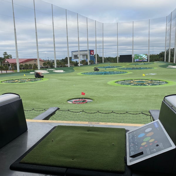 Photo taken at Topgolf by Fahad 🇺🇸 on 11/6/2021