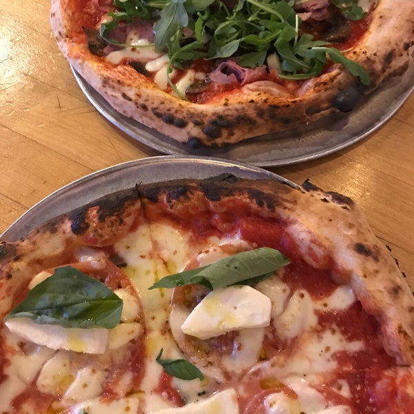 Photo taken at Pummarola Pastificio Pizzeria by Ana E. on 3/31/2017