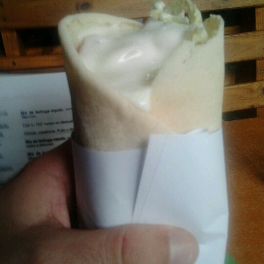 Das Foto wurde bei Döner Kabab von Cristhian R. am 2/5/2013 aufgenommen