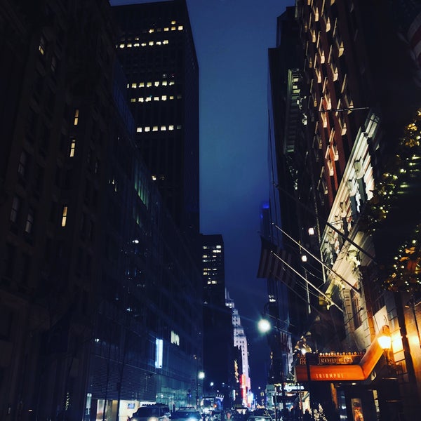 Foto tirada no(a) Sofitel New York por S em 1/1/2019