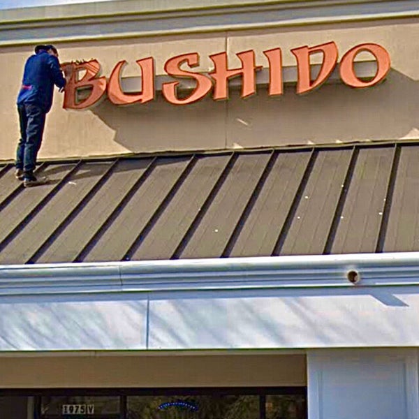 Foto scattata a Bushido Japanese Restaurant da Clayton P. il 4/27/2020