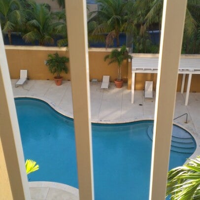 Photo taken at Courtyard by Marriott Miami Aventura Mall by Dean H. on 12/22/2012