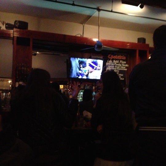 Foto tirada no(a) Epstein&#39;s Bar por Andrea D. em 1/13/2013