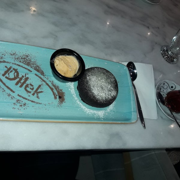 Foto diambil di Dilek Pasta Cafe &amp; Restaurant Halkalı Kanuni oleh ☺️ pada 2/11/2018