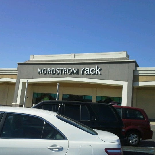 Nordstrom Rack Lakewood Center, 4651 Silva St, Лейквуд, CA, nordstrom rack,nord...
