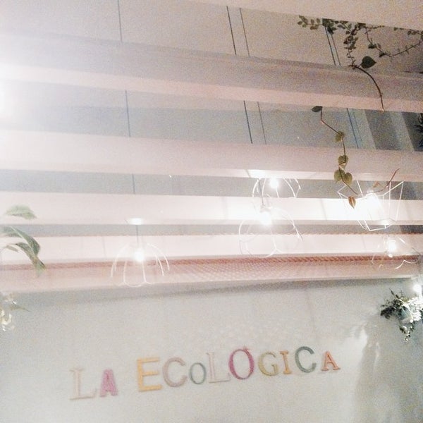 Foto diambil di La Ecológica oleh Claudia M. pada 4/30/2015