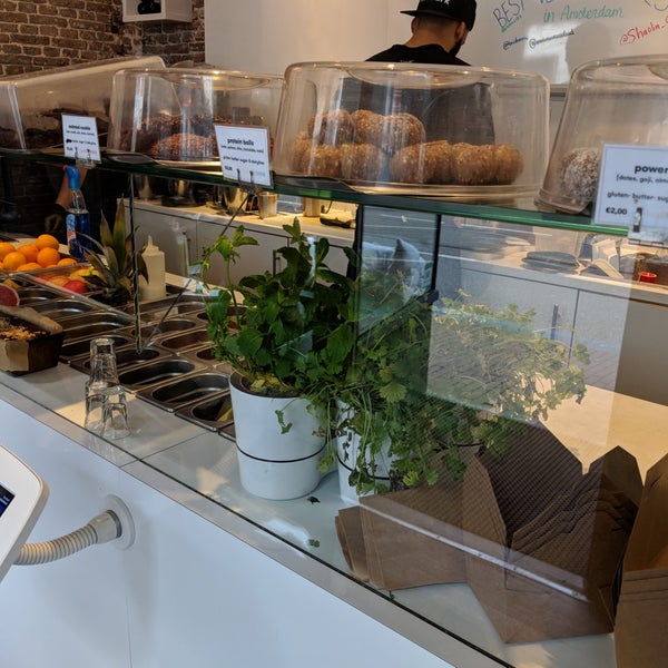 LITE/DARK Juice Bar in Amsterdam