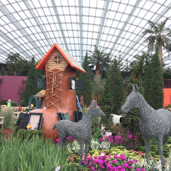Photo taken at Gardens by the Bay by KrystynnSG on 5/23/2015