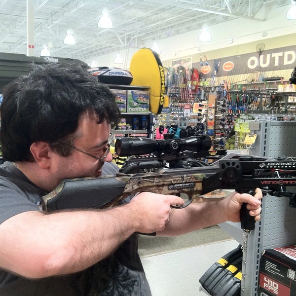 DICK'S Sporting Goods Sporting Goods Retail in Downtown Manhattan