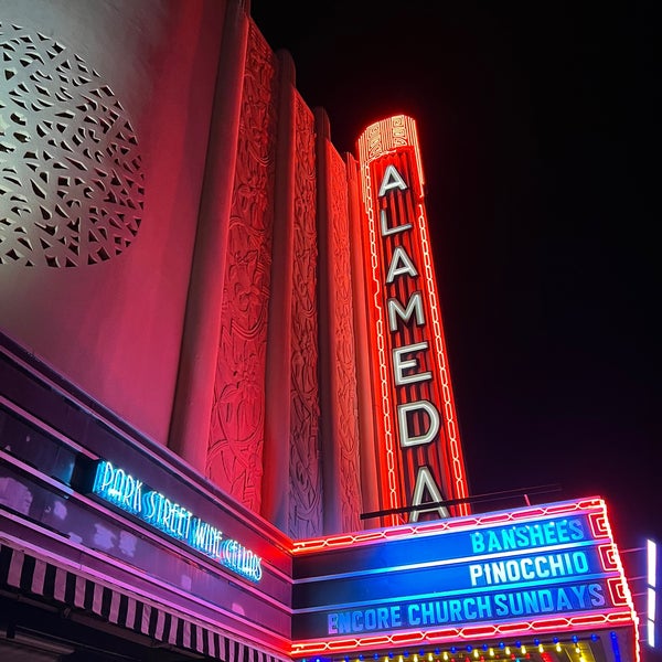 Alameda Theatre & Cineplex Movie Theater in Alameda