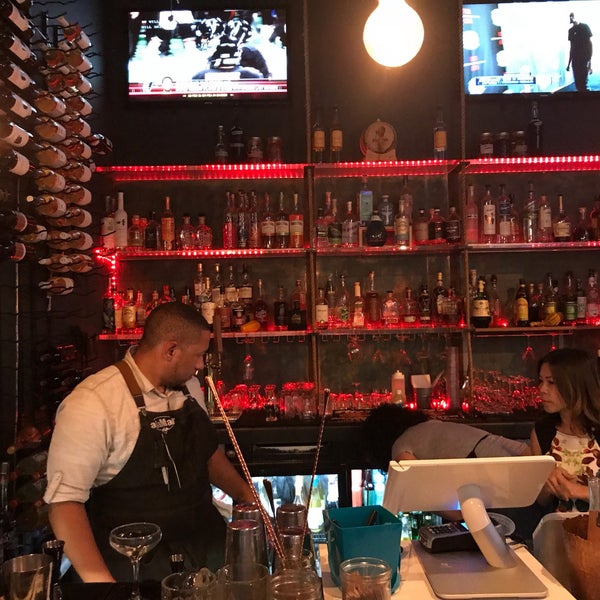 10/23/2018 tarihinde John W.ziyaretçi tarafından alaMar Kitchen &amp; Bar'de çekilen fotoğraf