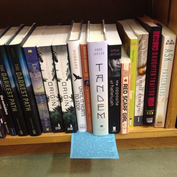 10/8/2013にMaryがDiesel, A Bookstoreで撮った写真