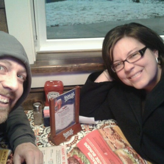 Photo taken at Chili&#39;s Grill &amp; Bar by andrea w. on 1/4/2013