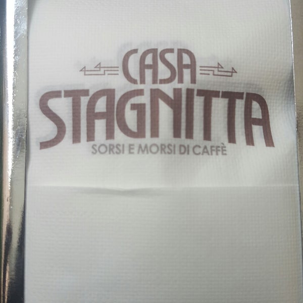 Foto scattata a Ideal Caffé Stagnitta da Ade O. il 6/6/2017