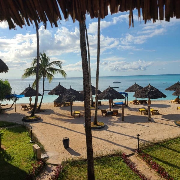 Foto tirada no(a) DoubleTree Resort by Hilton Hotel Zanzibar - Nungwi por Kemari. em 6/3/2021