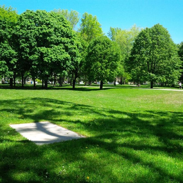 Monarch Park Toronto'da Park'da fotoğraflar