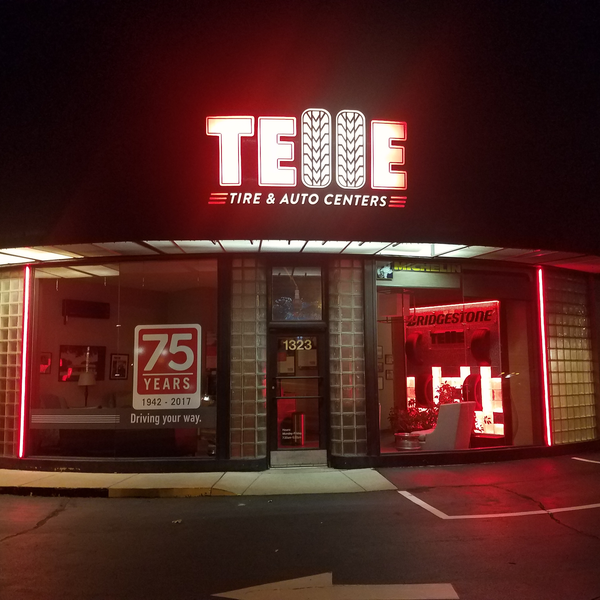 Auto center