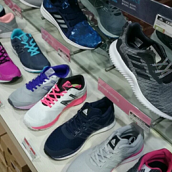 Abc Mart Shoe Store In 秋葉原