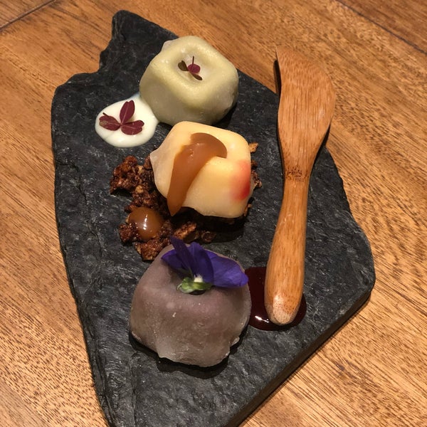 Foto scattata a Osaka - Cocina Nikkei da Laura Q. il 8/1/2019