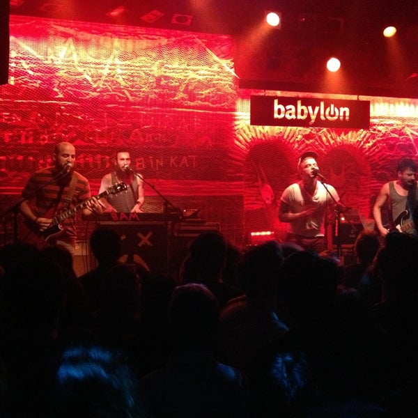 3/23/2013にIlkbaharがBabylon Loungeで撮った写真