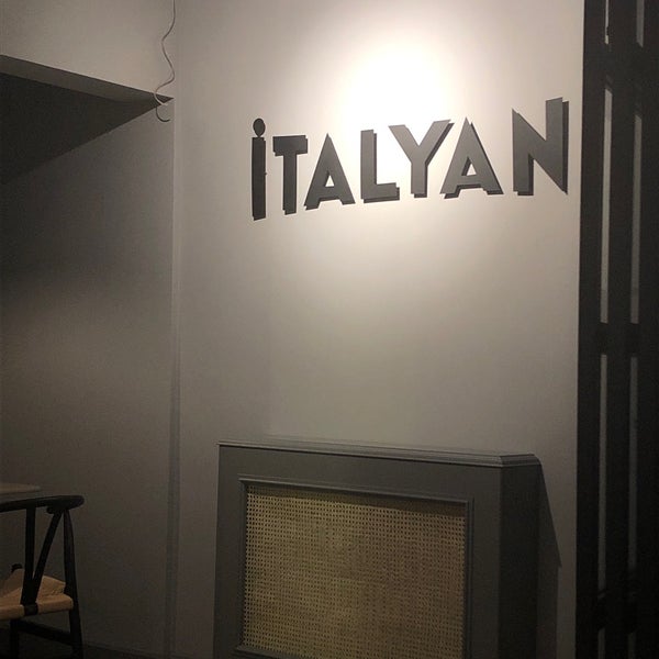 8/17/2018 tarihinde Görkem A.ziyaretçi tarafından Caffe İtalyan'de çekilen fotoğraf