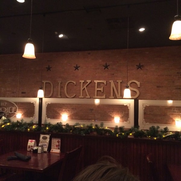 11/29/2014 tarihinde Houston M.ziyaretçi tarafından The Dickens Tavern'de çekilen fotoğraf